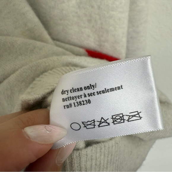 Pam & Gela Grey Red Star Print Sweater Size S Asymmetrical Wool Alpaca Blend - Picture 9 of 9